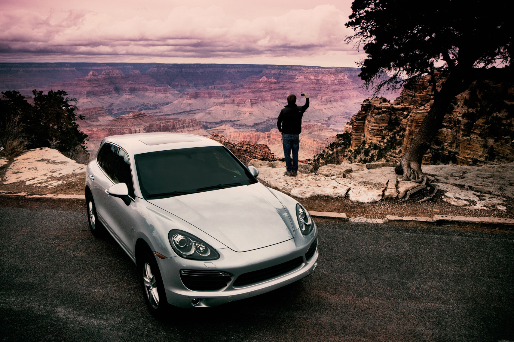 Porsche Cayenne Ad by commercial automotive car photographer Michael Grecco